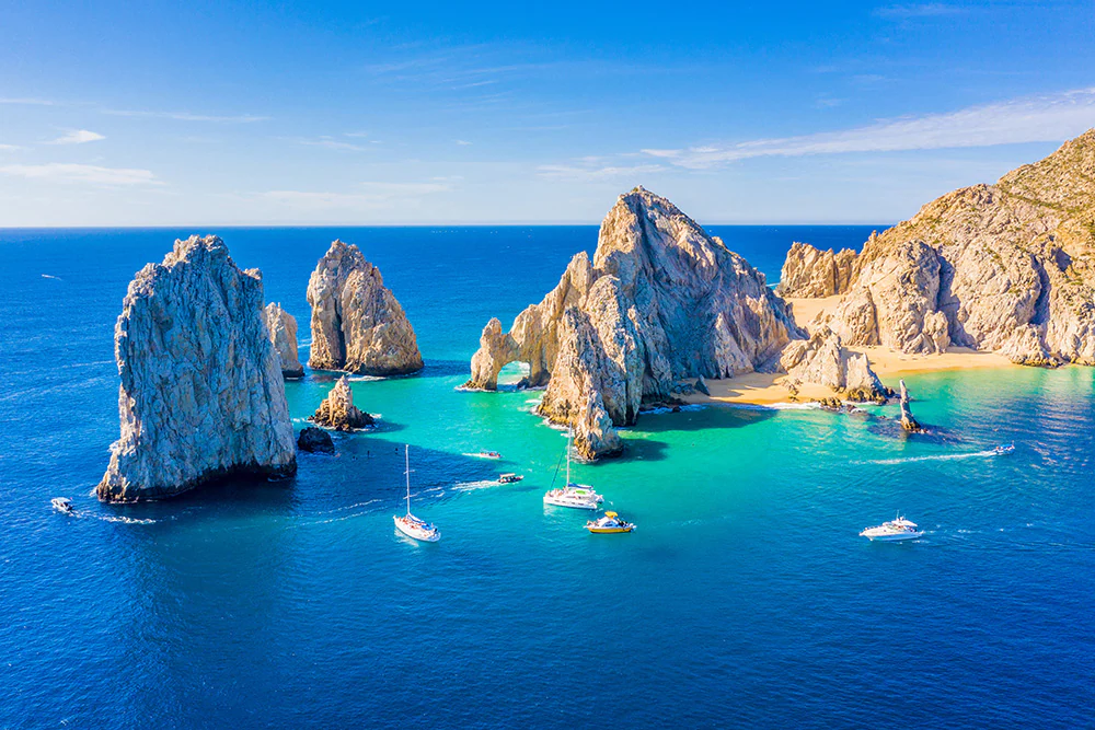 Large Yachts in Cabo